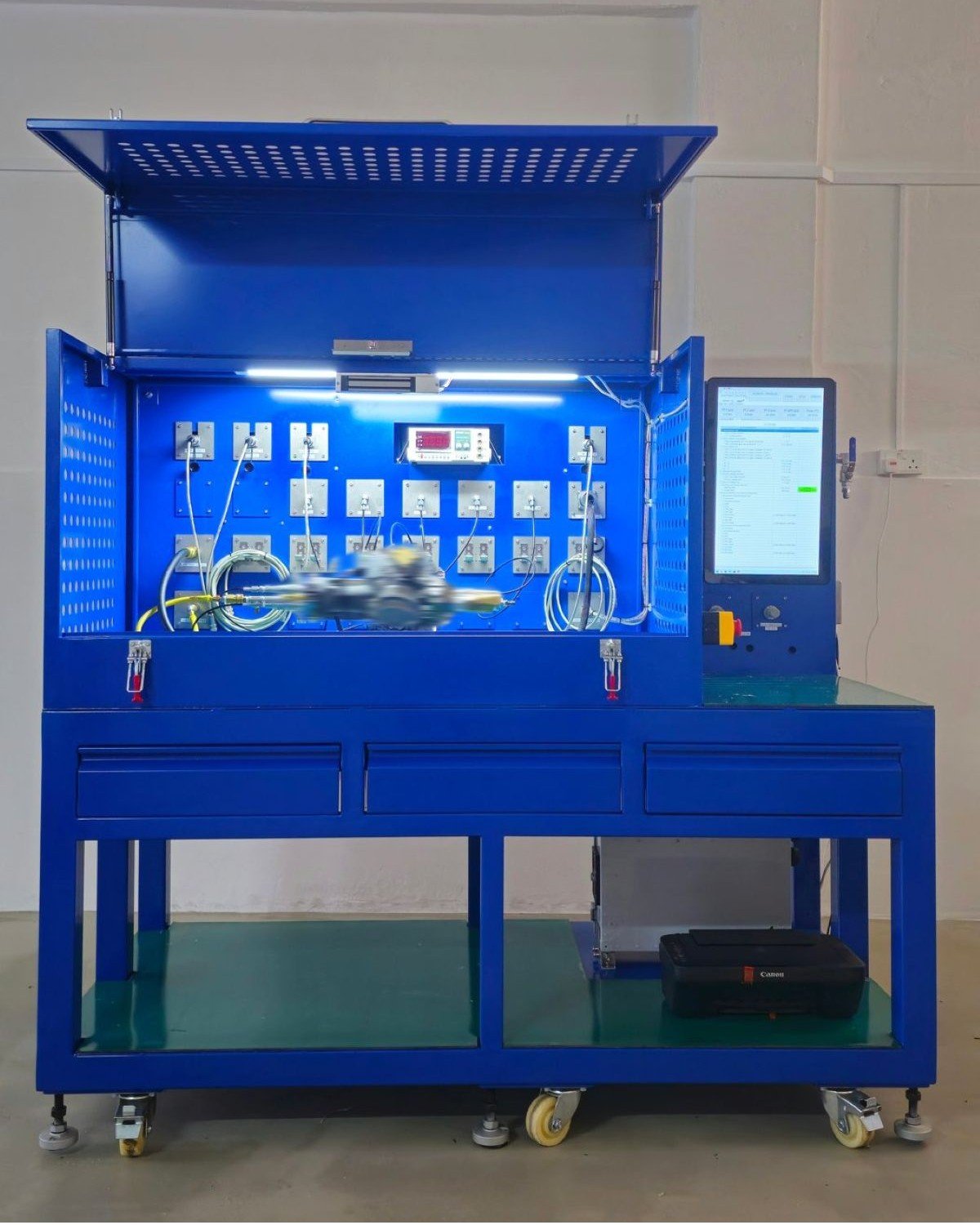 Enclosed, automated aerospace static test bench